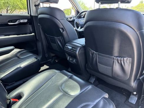 Used 2022 Hyundai Palisade Limited w/ Cargo Package FWD image 13
