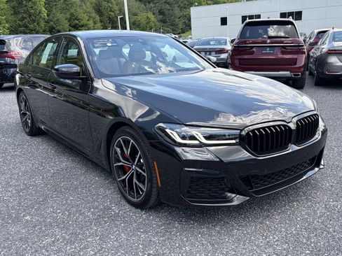 Certified 2023 BMW 530i xDrive w/ M Sport Package AWD/4WD image 3
