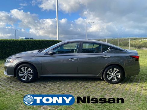 Used 2024 Nissan Altima 2.5 S FWD image 5