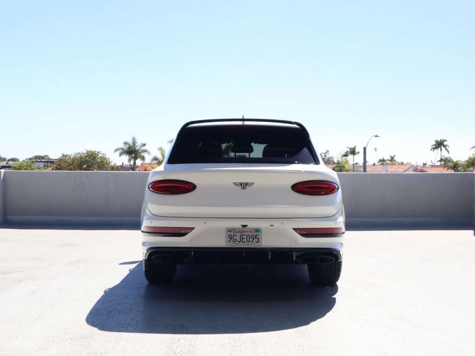 Certified 2023 Bentley Bentayga AWD/4WD image 11