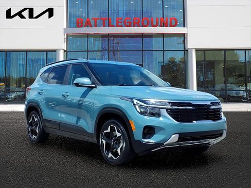 Certified 2025 Kia Seltos EX AWD/4WD image 1