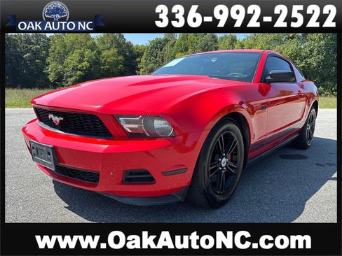 Used 2012 Ford Mustang Coupe RWD image 1