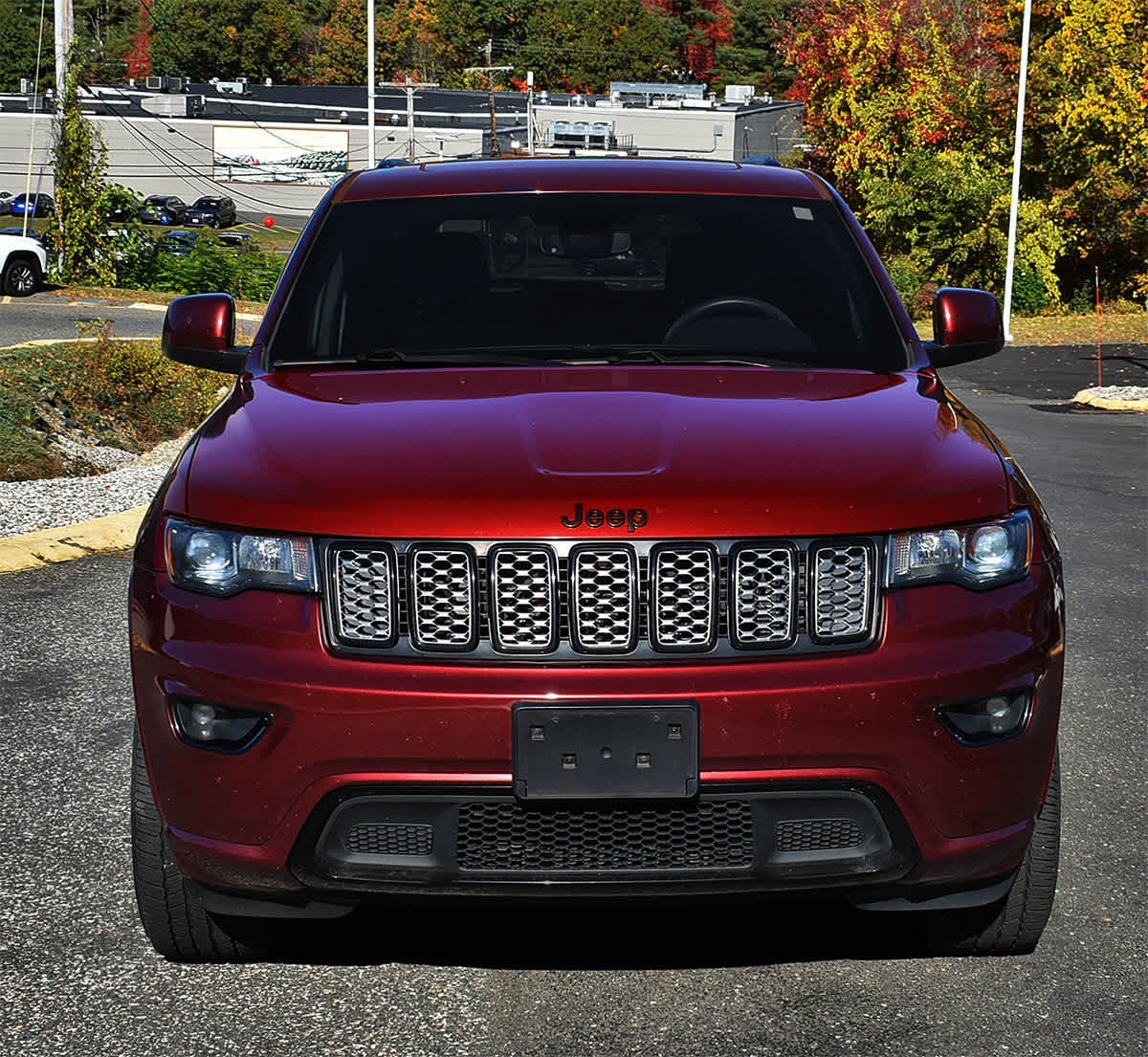 Used 2019 Jeep Grand Cherokee Altitude AWD/4WD image 5