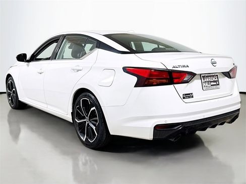 Used 2023 Nissan Altima 2.5 SR image 6