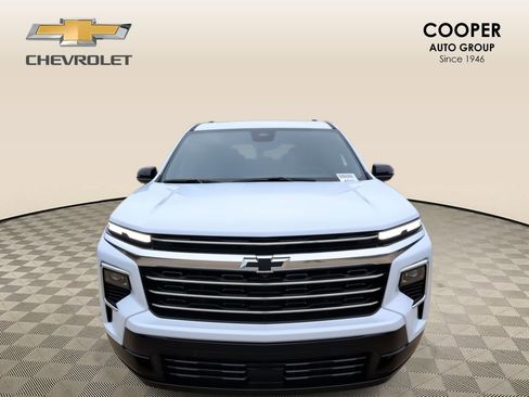 New 2026 Chevrolet Traverse High Country FWD image 9