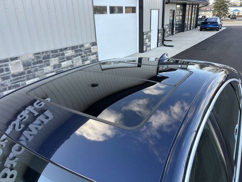 Used 2017 Chevrolet Impala Premier w/ Enhanced Convenience Package image 9