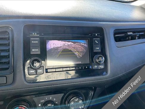 Used 2020 Honda HR-V LX image 11