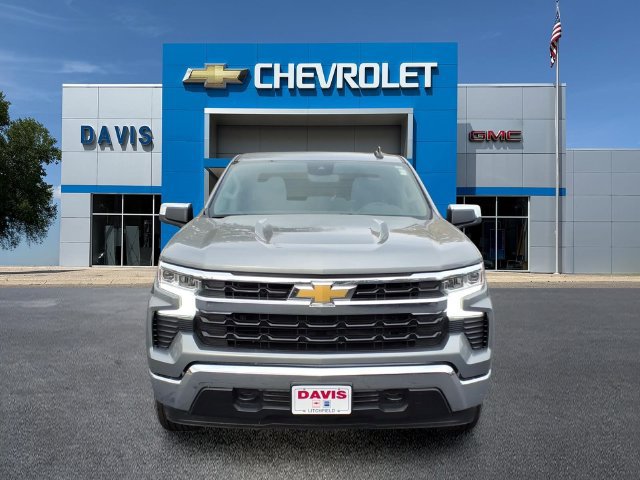Used 2024 Chevrolet Silverado 1500 LT AWD/4WD image 8