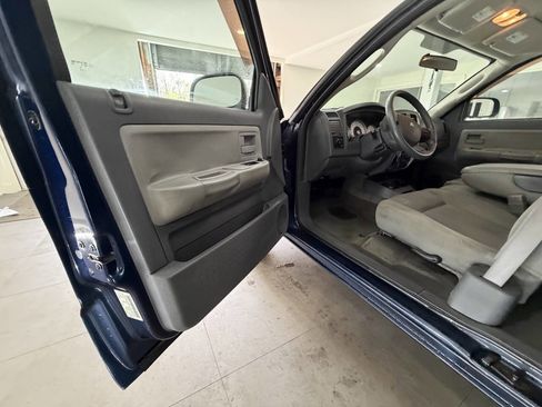 Used 2006 Dodge Dakota SLT w/ Trailer Tow Group image 23