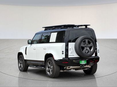 New 2026 Land Rover Defender 110 X-Dynamic SE