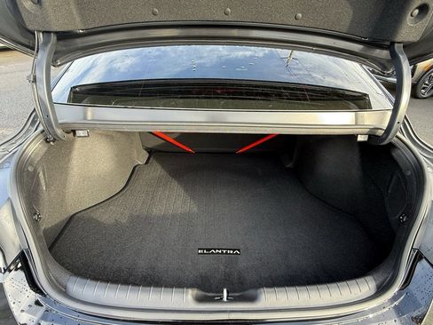 Certified 2025 Hyundai Elantra N image 11