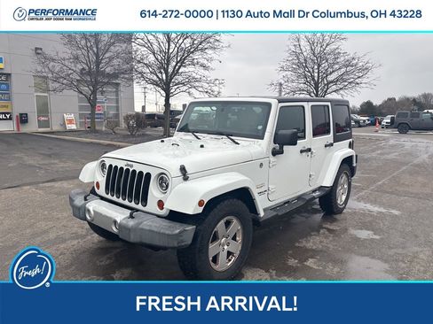 Used 2012 Jeep Wrangler Unlimited Sahara w/ Dual Top Group image 8