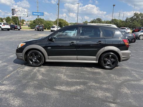 Used 2007 Pontiac Vibe w/ Sun And Sound Package FWD image 6