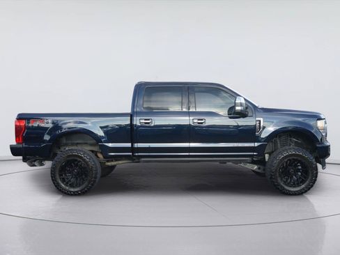 Used 2022 Ford F250 Platinum w/ FX4 Off-Road Package AWD/4WD image 5