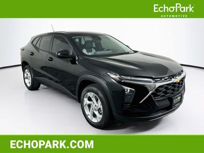 Used 2025 Chevrolet Trax LS w/ LS Convenience Package