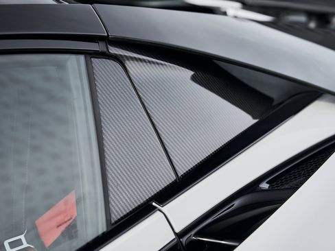 Used 2024 McLaren 750S image 15