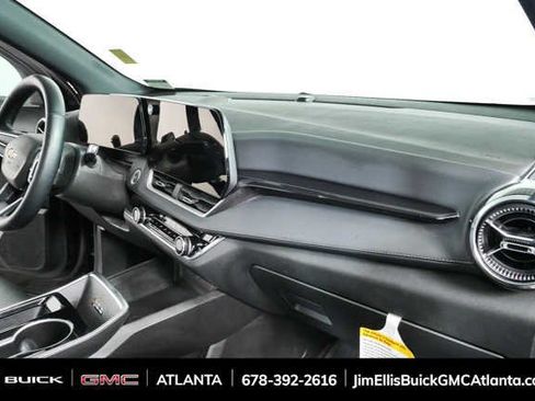 Used 2025 Chevrolet Equinox LT w/ Convenience Package II FWD image 22