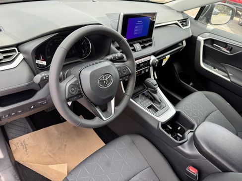 New 2025 Toyota RAV4 XLE image 13