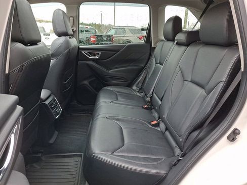 Used 2020 Subaru Forester Limited image 10