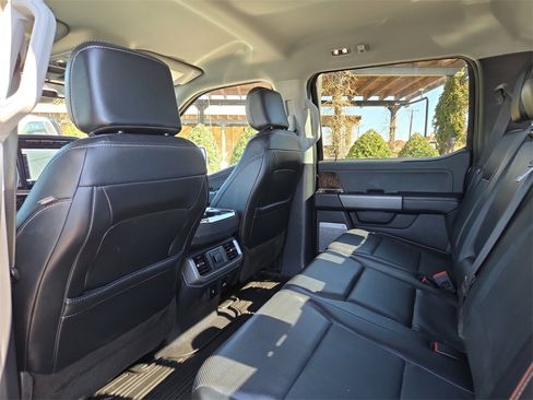 Used 2023 Ford F150 Lariat w/ Trailer Tow Package image 10