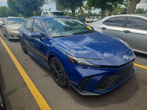 Used 2025 Toyota Camry SE w/ Multimedia Upgrade Package FWD image 4