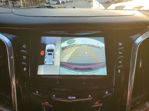 Used 2016 Cadillac Escalade Luxury image 44