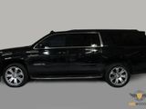 Used 2017 GMC Yukon XL SLE w/ SLE Value Package image 5