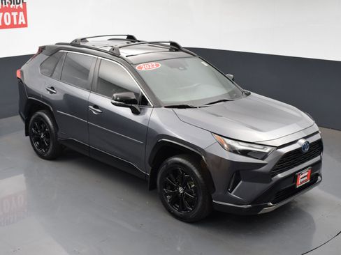 Used 2022 Toyota RAV4 XSE image 25