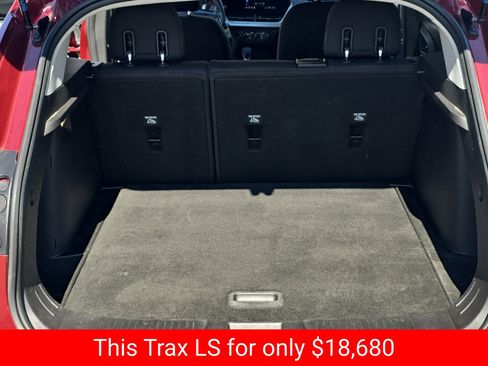 Used 2024 Chevrolet Trax LS FWD image 18