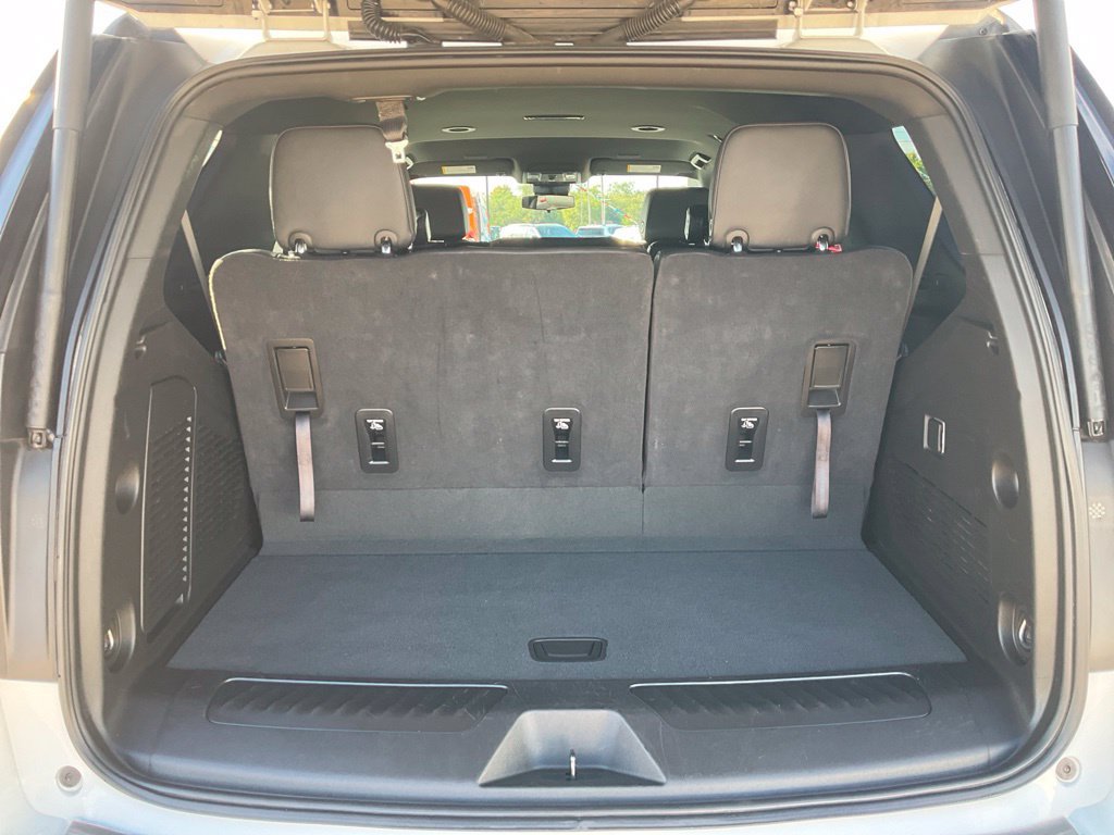 Used 2025 Chevrolet Tahoe LT AWD/4WD image 29