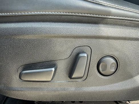 Used 2025 Kia Telluride S FWD image 14
