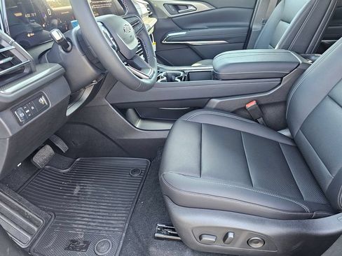 New 2026 Chevrolet Traverse LT w/ Enhanced Driving Package FWD image 22
