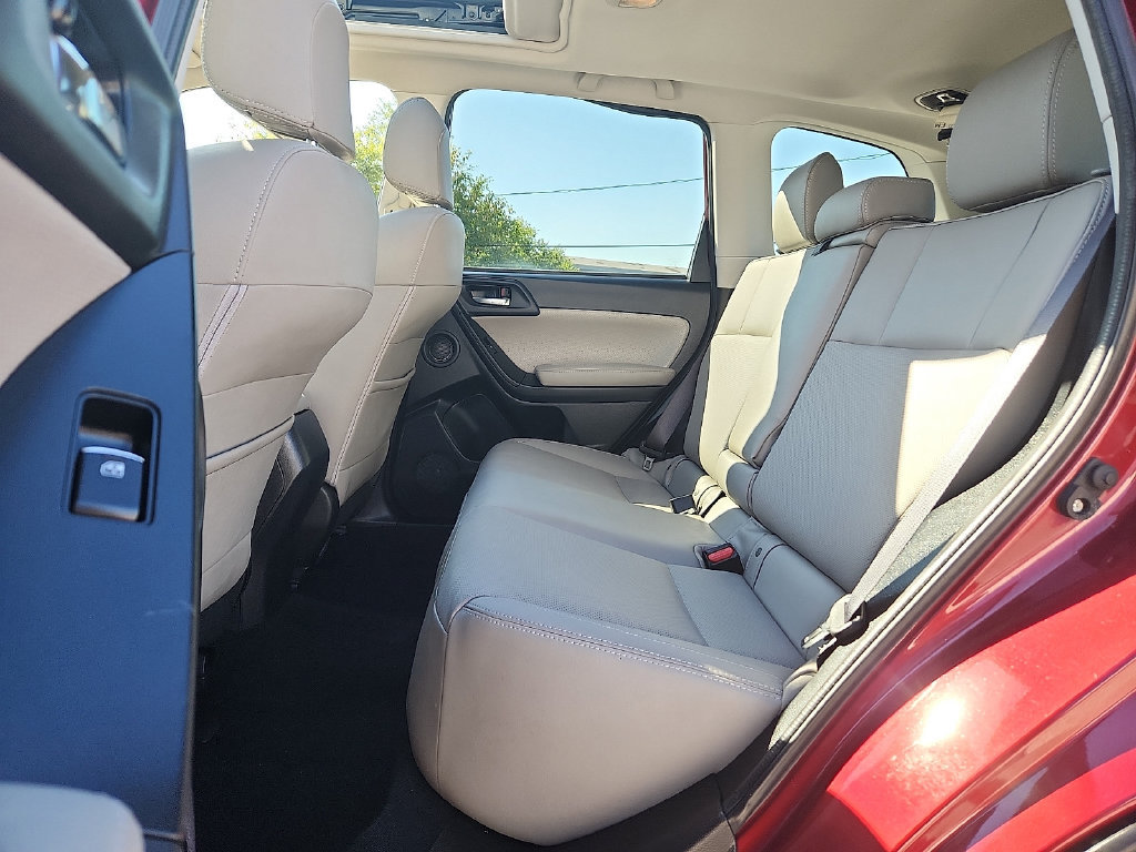 Used 2018 Subaru Forester 2.5i Limited AWD/4WD image 6