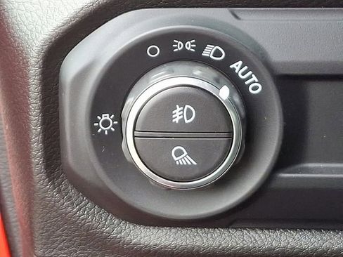 Used 2024 Jeep Gladiator Sport image 27