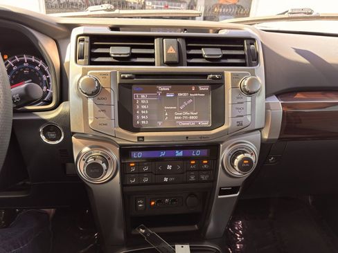 Used 2015 Toyota 4Runner Limited image 21
