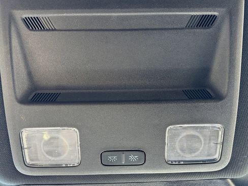 Used 2025 Ford Escape ST-Line image 25