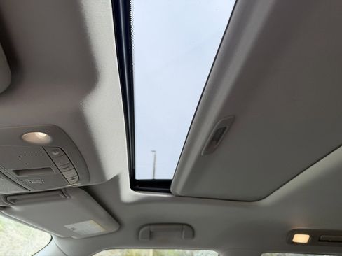 Used 2019 INFINITI QX80 Luxe w/ All-Season Package image 32