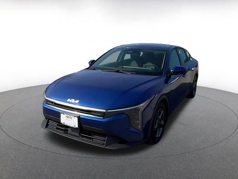 Used 2025 Kia K4 LXS image 7