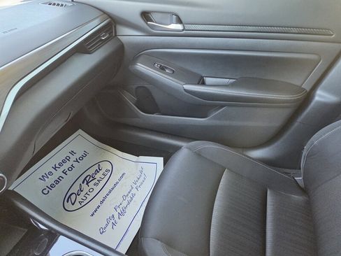 Used 2024 Nissan Altima 2.5 SV image 23