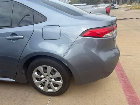 Used 2022 Toyota Corolla LE FWD image 8