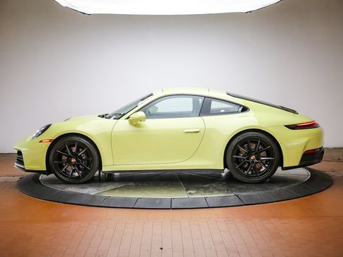 Certified 2025 Porsche 911 Carrera w/ Premium Package RWD image 2