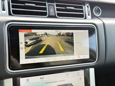Used 2019 Land Rover Range Rover HSE AWD/4WD image 4