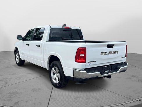 Used 2025 RAM 1500 Big Horn AWD/4WD image 7