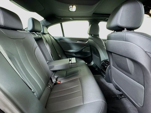 Used 2023 BMW 530i xDrive 530i xDrive w/ Premium Package image 27