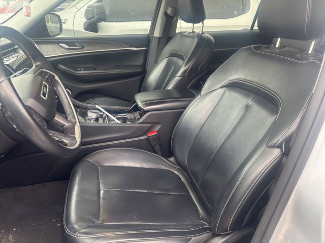 Used 2021 Jeep Grand Cherokee L Limited AWD/4WD image 6