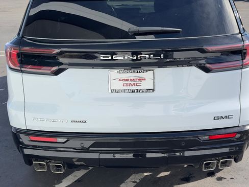 New 2026 GMC Acadia Denali Ultimate image 5