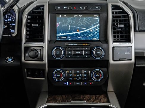 Used 2019 Ford F250 Lariat w/ Lariat Ultimate Package image 26