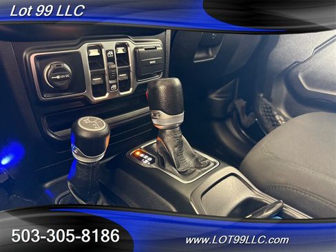 Used 2022 Jeep Gladiator Sport AWD/4WD image 36