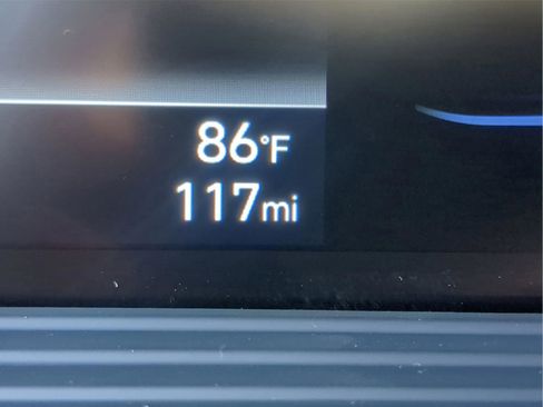 New 2025 Hyundai Venue Limited image 37