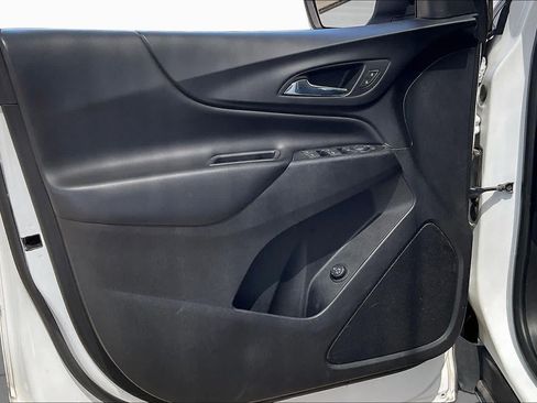 Used 2019 Chevrolet Equinox LT FWD image 20